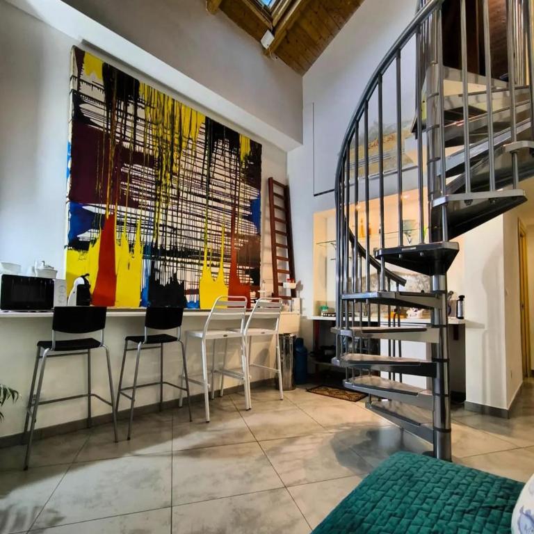 Loft House - Large Double Room - 16