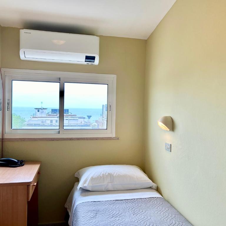 Hotel Pacific - Standard Single Room - 1