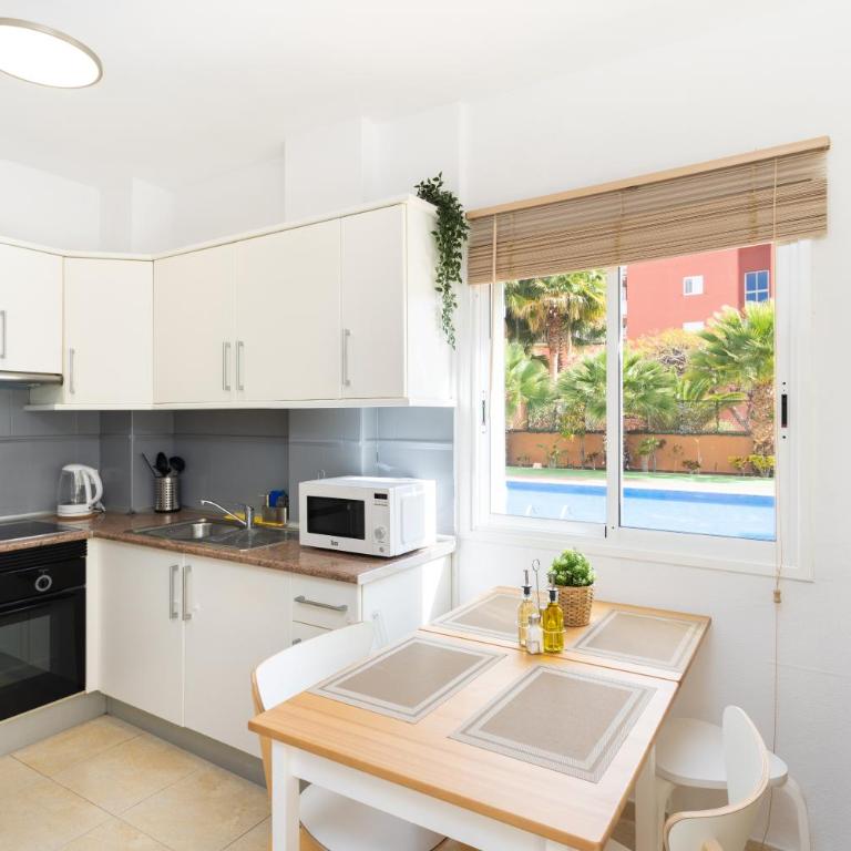 Home2Book Stunning Apt Terrace & Pool Caletillas - Apartamento de 1 dormitorio - 11