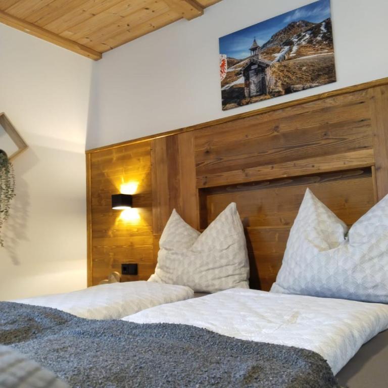 Maurerhof Itter - Double Room with Balcony - 2