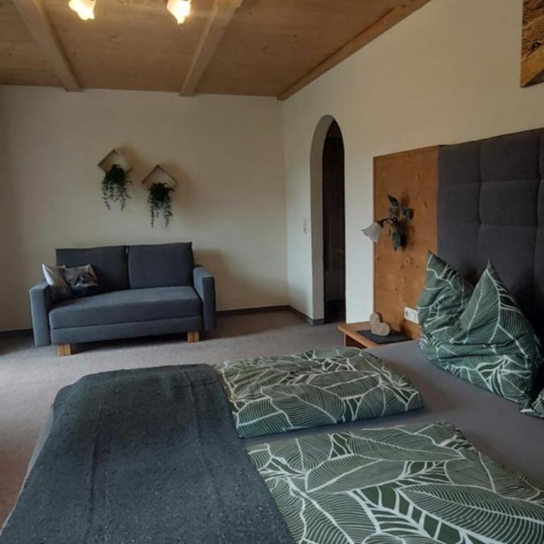 Maurerhof Itter - Double Room with Balcony - 4