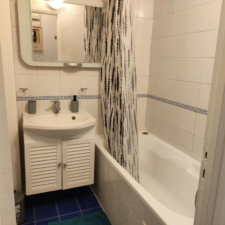 Trocadéro suite Paris 16ieme - with balcony - Appartement 1 Chambre - 18