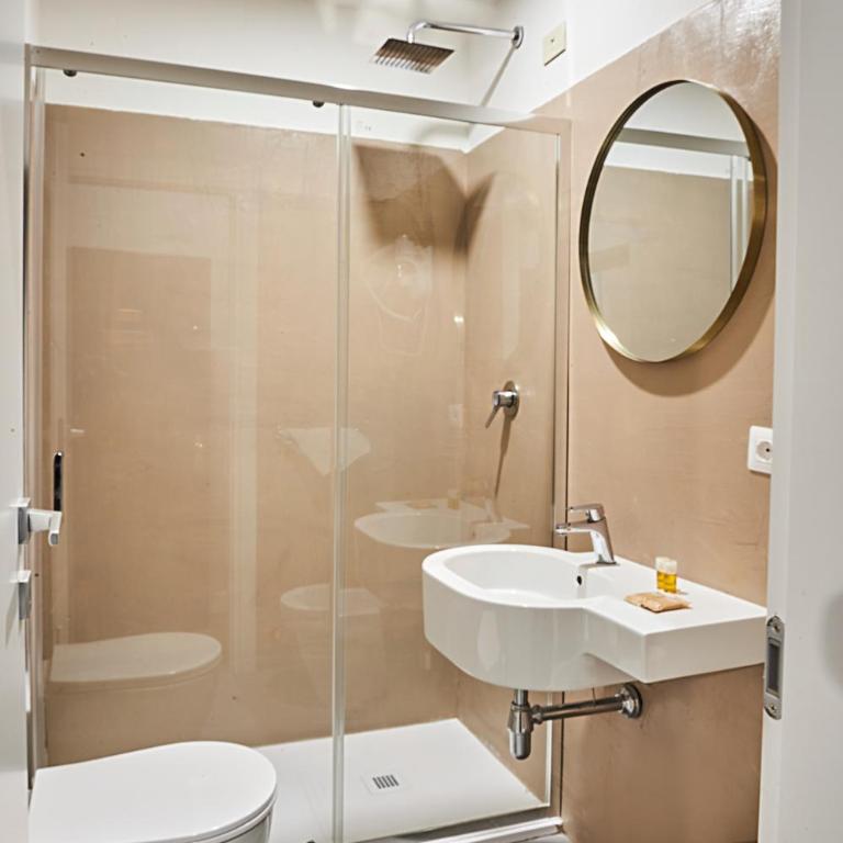 Hotel Brooklyn - Camera Tripla - 6
