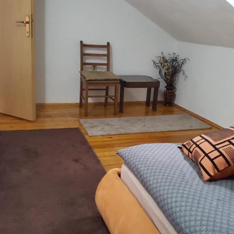 Apartman "EM" - Two-Bedroom Apartment with Terrace - 15