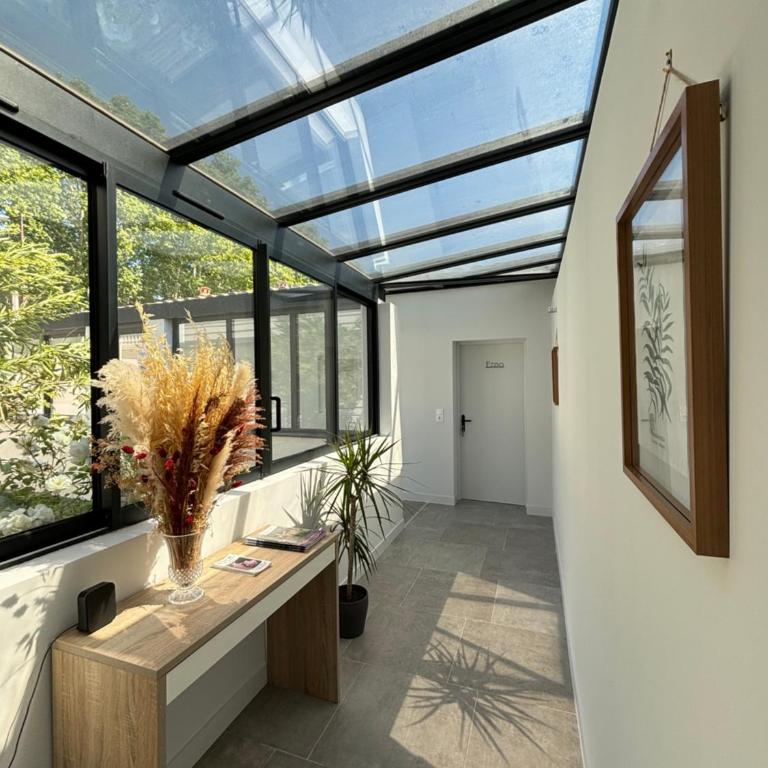 Chez Oma I 1 appartement indépendant OPI I 3 chambres privatives avec salle d eau et salon commun cuisine commune WC commun patio commun - Appartement - Vue sur Jardin - 1