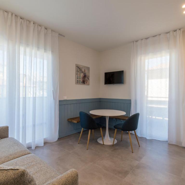 Residence Stella - Suite con Vista Mare - 13