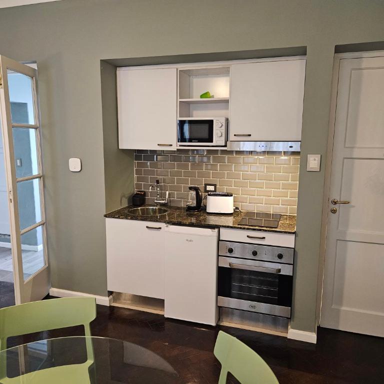 Tiburcio Benegas 816 - Apartamento de 1 dormitorio - 13