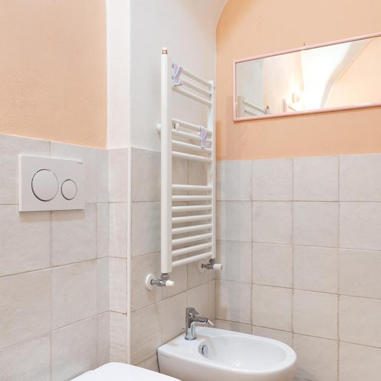 Cà Eucalipto - Ampia Camera Matrimoniale/Doppia con Letti Singoli - 10