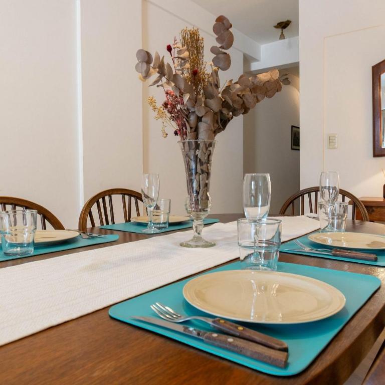 Amplio y clásico 3 amb. con cochera | Recoleta - Apartamento Familiar de 2 dormitorios - 23