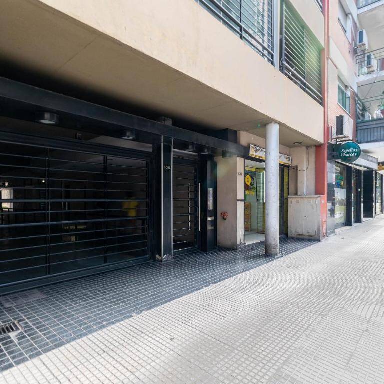 Amplio y clásico 3 amb. con cochera | Recoleta - Apartamento Familiar de 2 dormitorios - 47