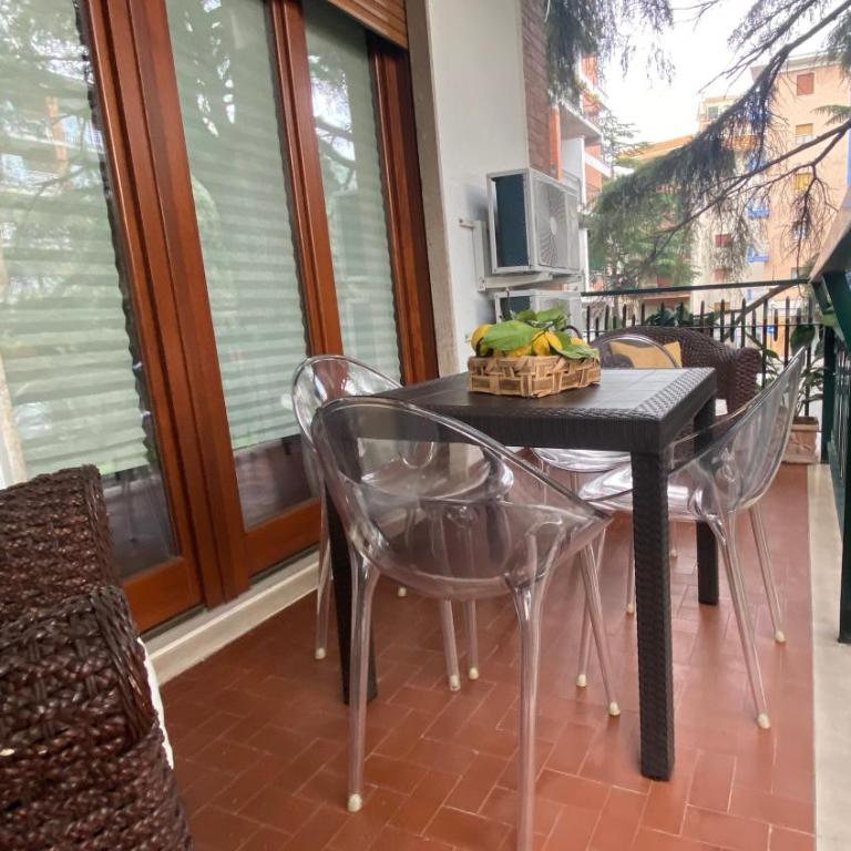 Sorrento Central Rooms - Suite Familiare con Balcone - 11