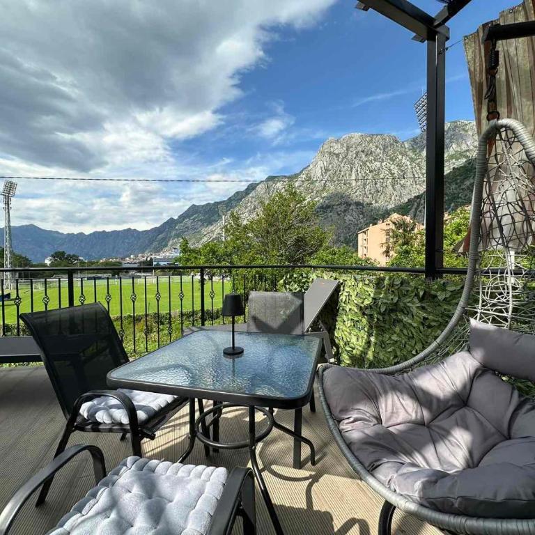 Sunshine Apartment with Private Pool and Parking - Superior Studio - 34