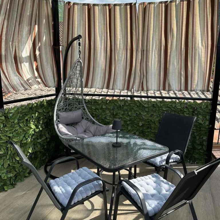 Sunshine Apartment with Private Pool and Parking - Superior Studio - 37
