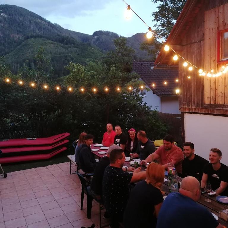 Adventure House - Camera Matrimoniale con Vista Giardino - 16