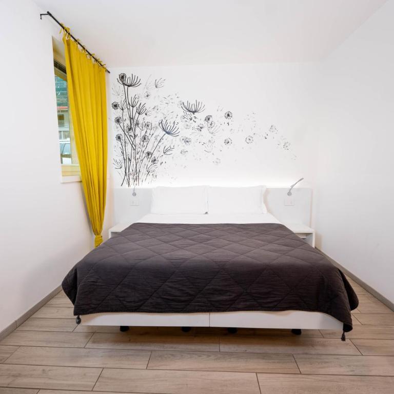 CityU Grazioli 27 Appartamento Trento Città - 2 stanze con 2 parcheggi privati gratuiti - Appartamento con 2 Camere da Letto - 24