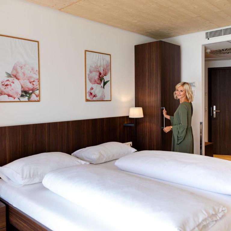 eduCARE Hotel - Doppel-/Zweibettzimmer mit Balkon - 4