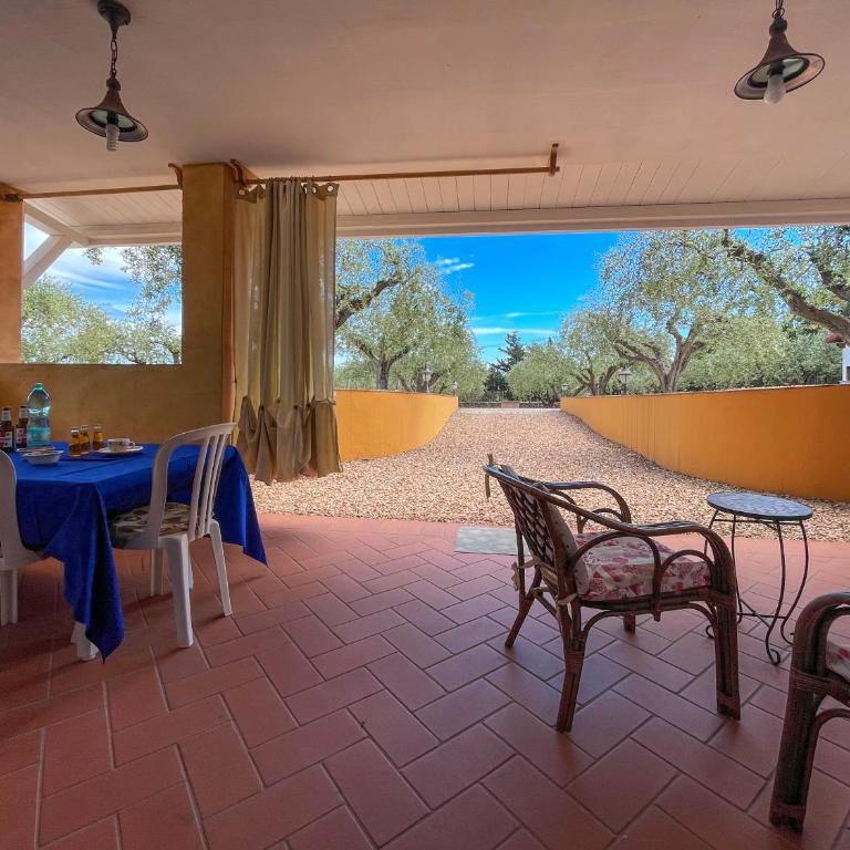 Rustico degli Ulivi - Appartamento con 2 Camere da Letto e Terrazza - 8