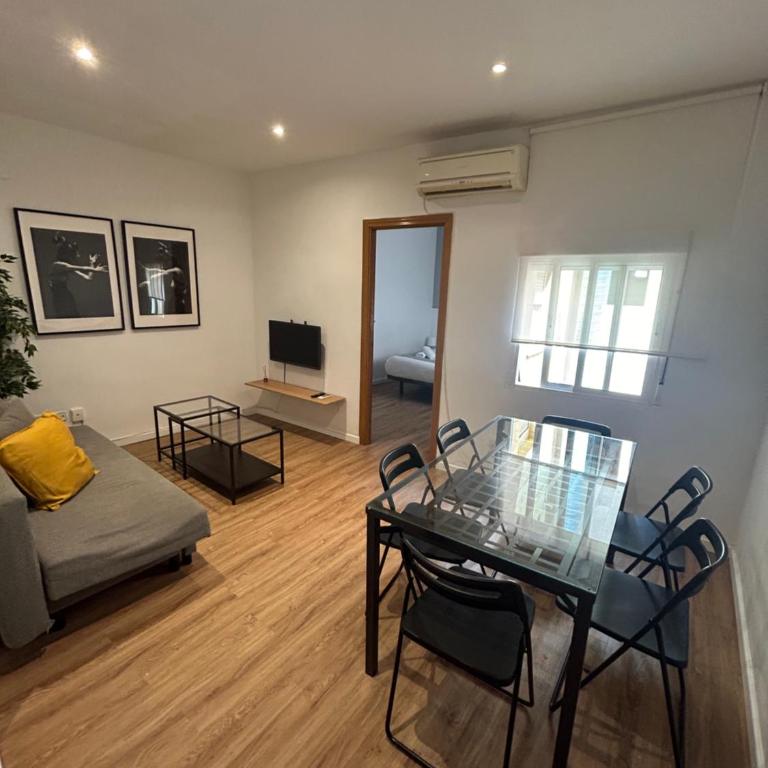 Centric 3ºD - Two-Bedroom Apartment - 13