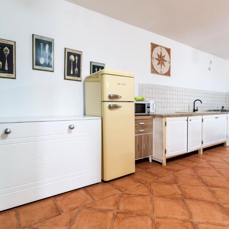 Rustico degli Ulivi - Appartamento con 2 Camere da Letto e Terrazza - 13