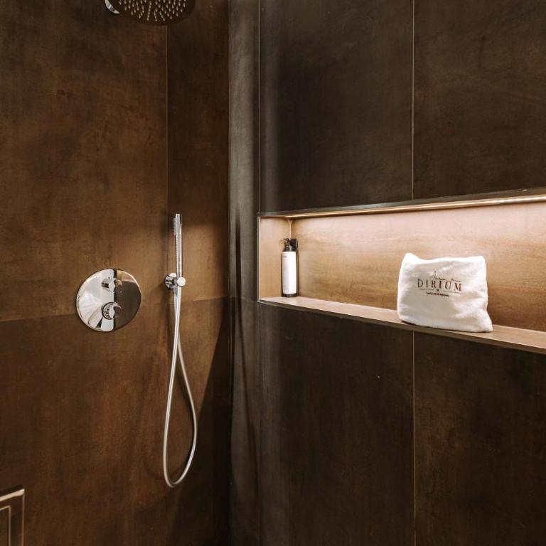 Dirium - exclusive rooms - Camera Matrimoniale con Vasca Idromassaggio - 46