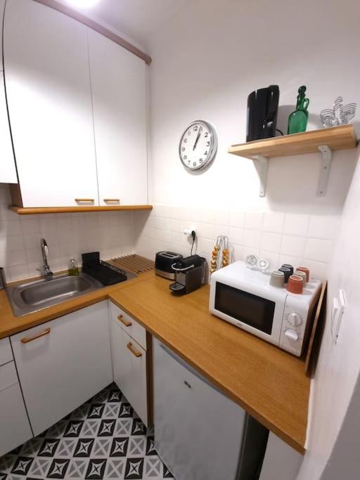 Le Petit Ecusson à la Cathédrale - One-Bedroom Apartment - 20