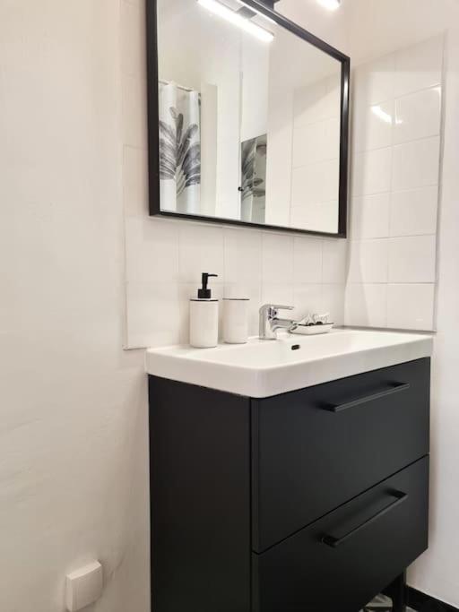 Le Petit Ecusson à la Cathédrale - One-Bedroom Apartment - 27