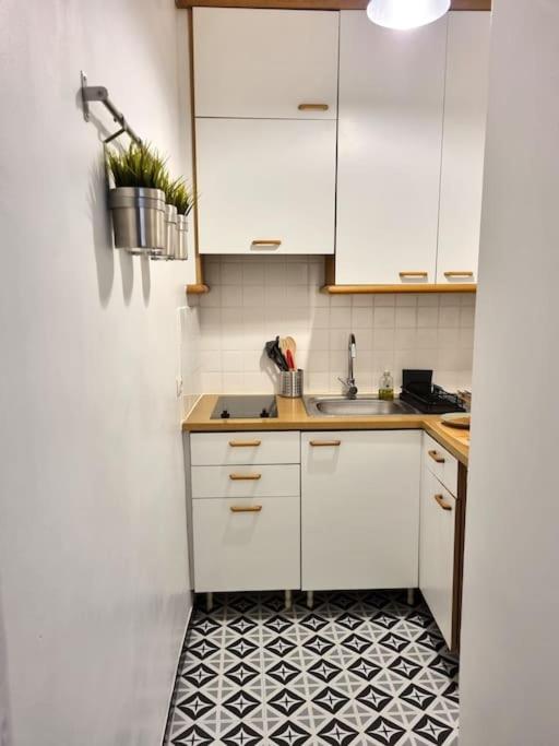 Le Petit Ecusson à la Cathédrale - One-Bedroom Apartment - 36