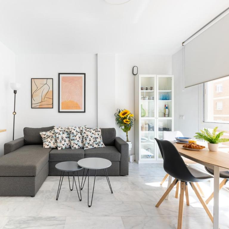 WintowinRentals Quiet Apartment, good location, free parking - Apartamento de 2 dormitorios - 6