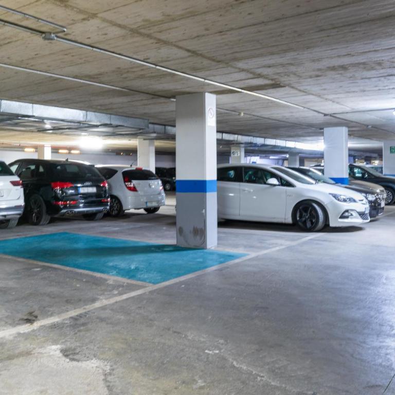 WintowinRentals Quiet Apartment, good location, free parking - Apartamento de 2 dormitorios - 25