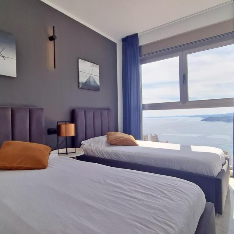 Skyline 37 Terraza con vista al mar - Two-Bedroom Apartment - 5