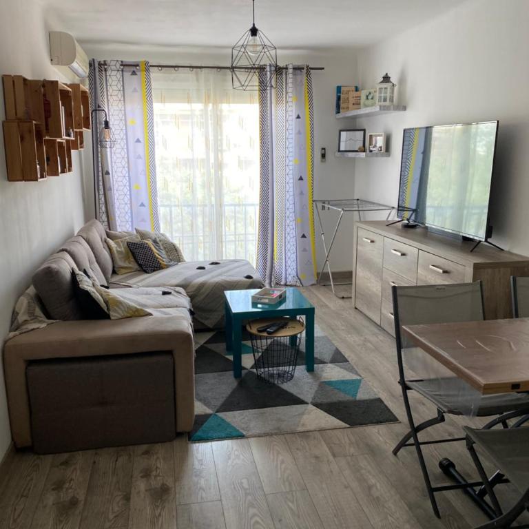 charmant appartement 3 pièces - Two-Bedroom Apartment - 21