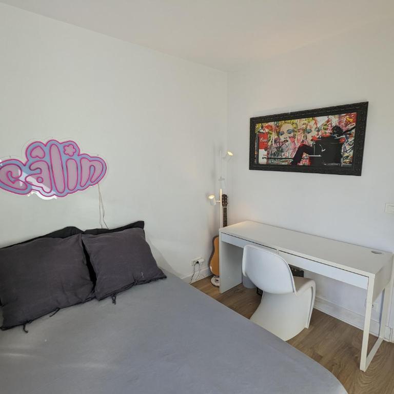 Flat montmartre terrace! - Two-Bedroom Apartment - 5