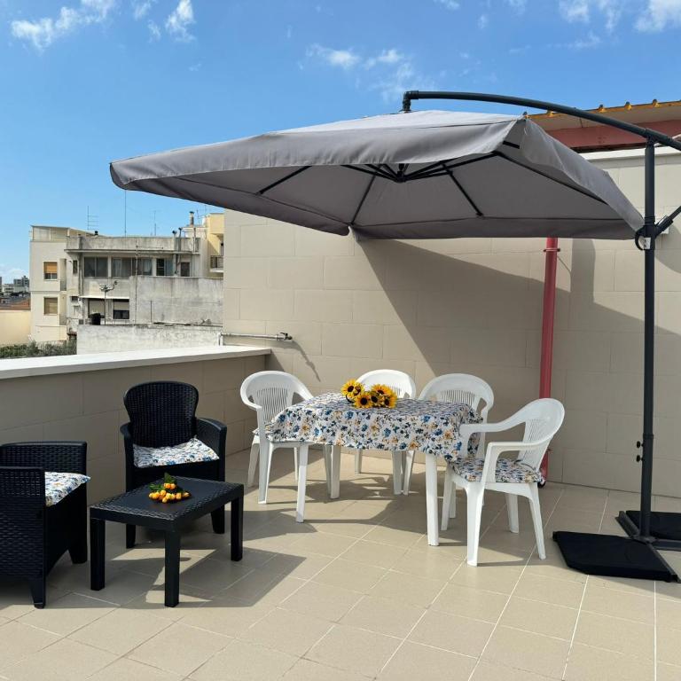 Casa Vacanze La Perla Rara - Large Double or Twin Room - 2