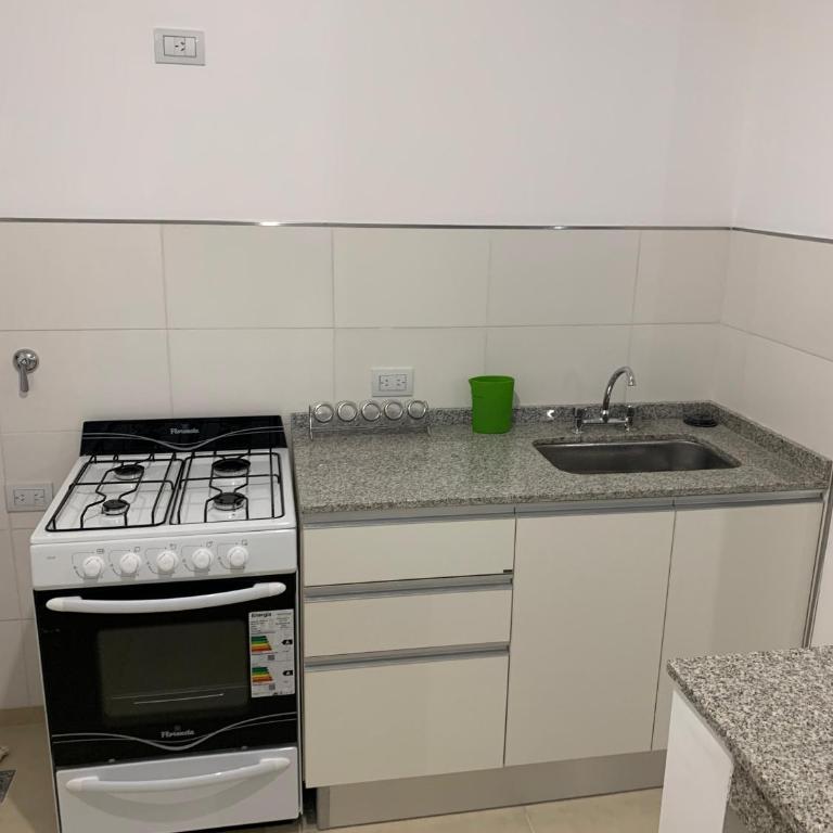 Departamento centrico en barrio cerrado con seguridad - Apartamento de 1 dormitorio - 7