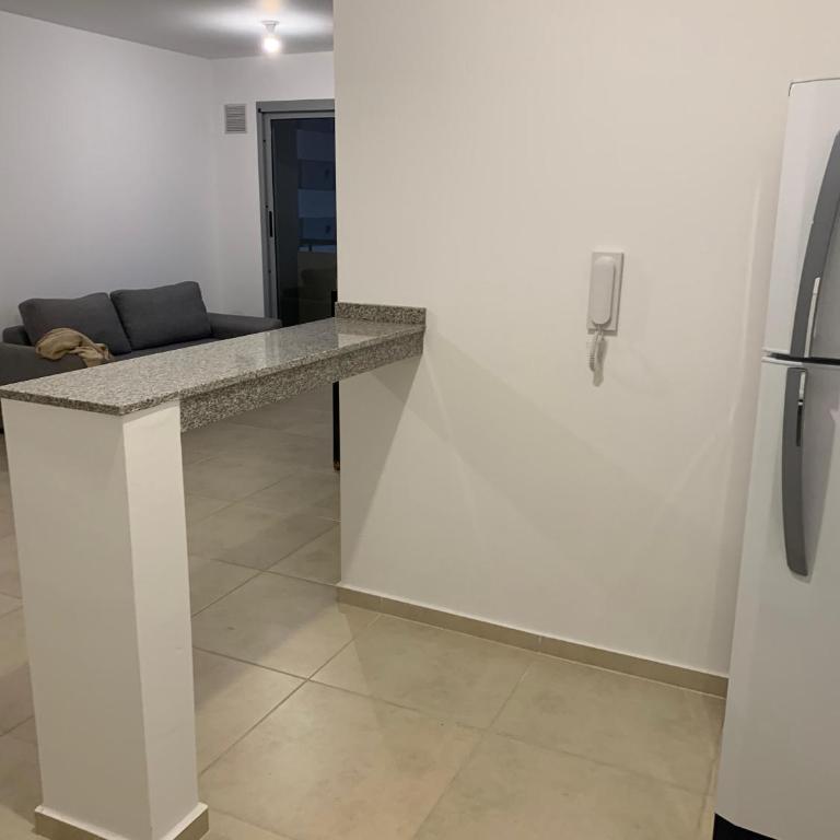 Departamento centrico en barrio cerrado con seguridad - Apartamento de 1 dormitorio - 8