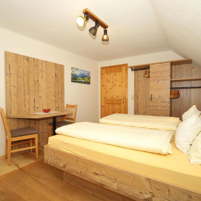 Linarhof Apartment Urlaub am Bio Bauernhof - Apartment mit 1 Schlafzimmer - 2