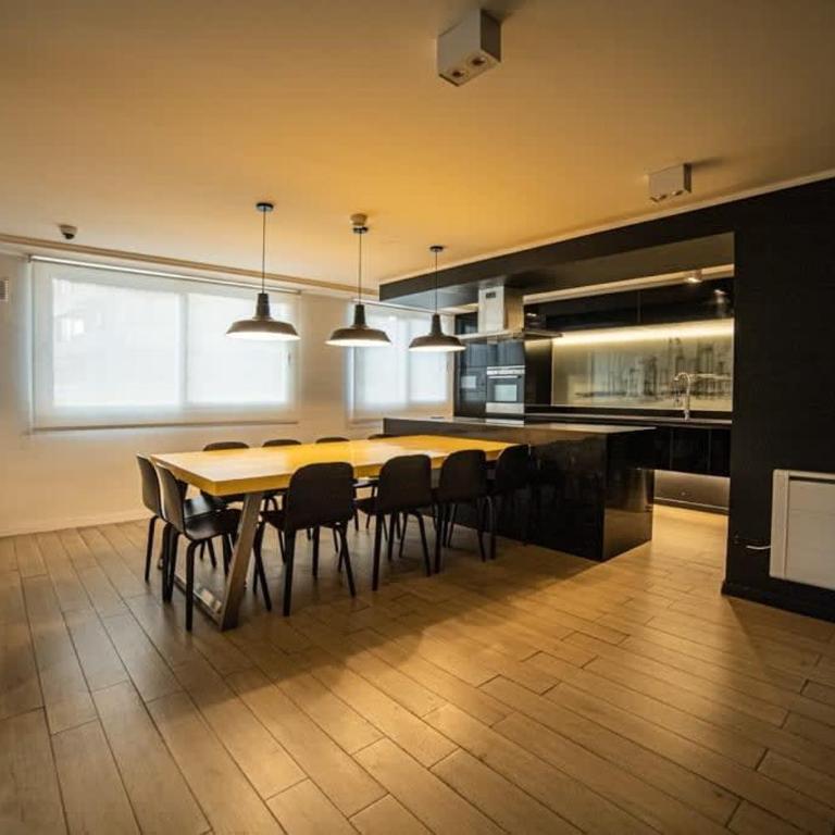Confortable Departamento en Area Urbana - Apartamento - 23