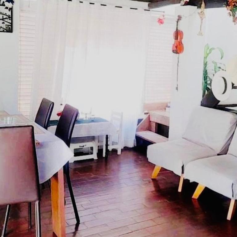 Villa Juliana - Three-Bedroom House - 1