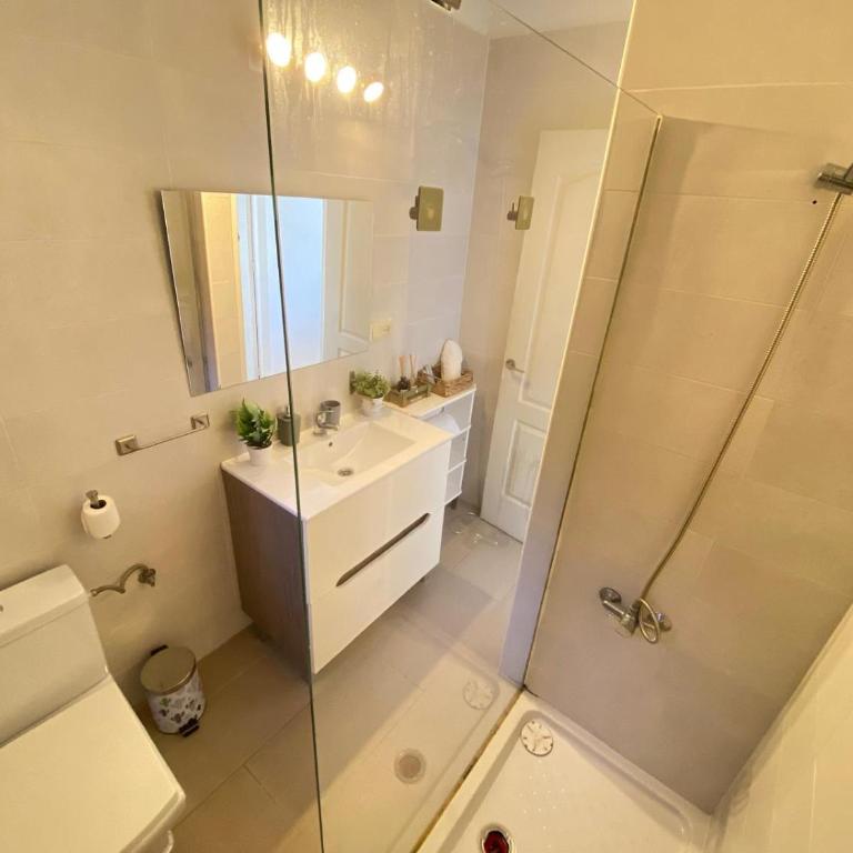 Duna House Lloret de Mar - Apartments with views of the beach - Apartamento de 2 dormitorios con piscina privada - 16