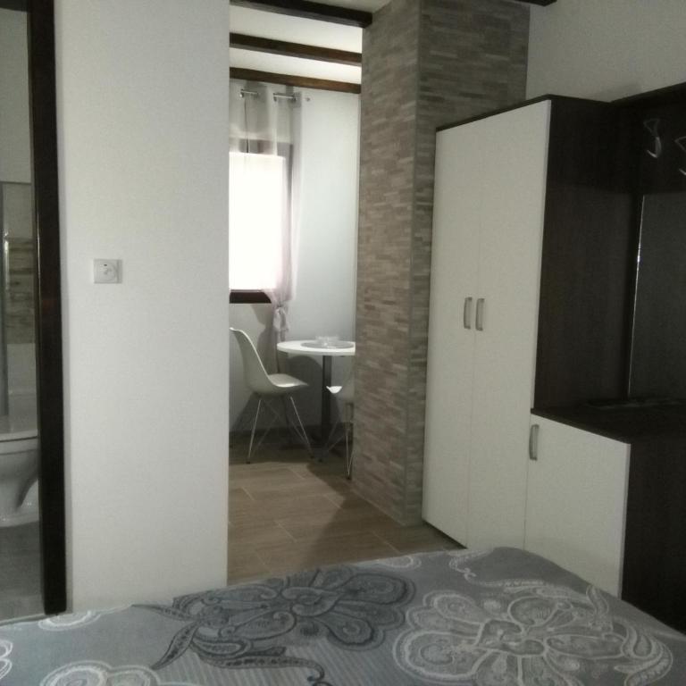 Seka Apartmani - Apartment - 2