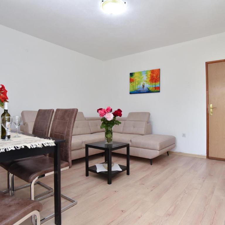 Apartmani Mihovic - JAZ - One-Bedroom Apartment with Terrace - 1