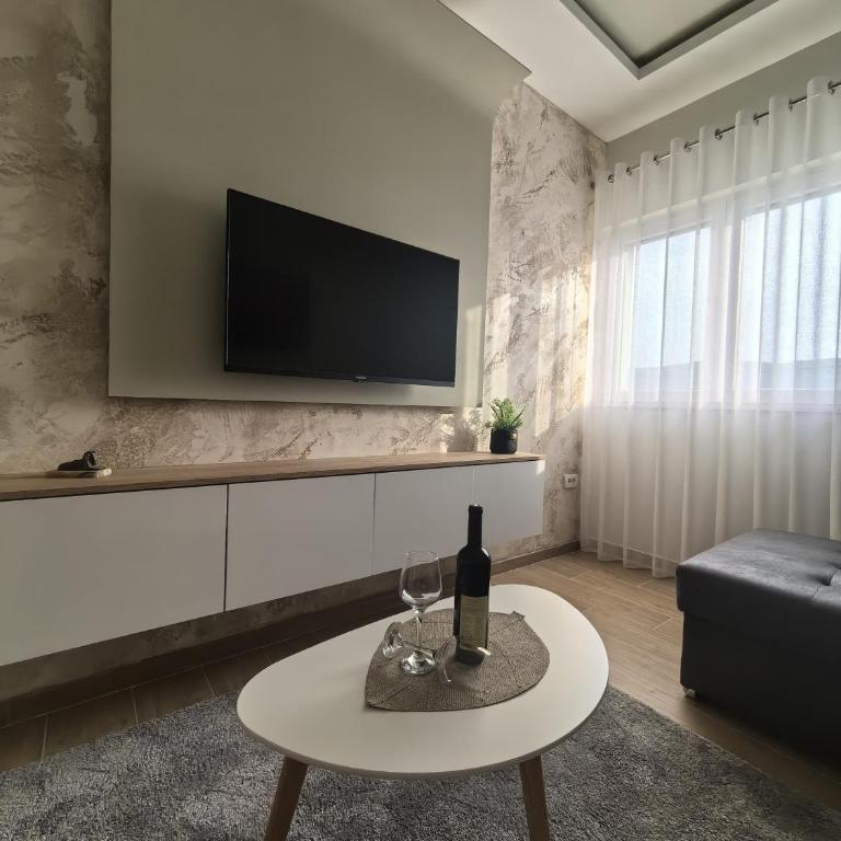 Sunny Hill - Parking - Fenced Garden - Luxury Loft - Apartman sa 1 Spavaćom Sobom - 2
