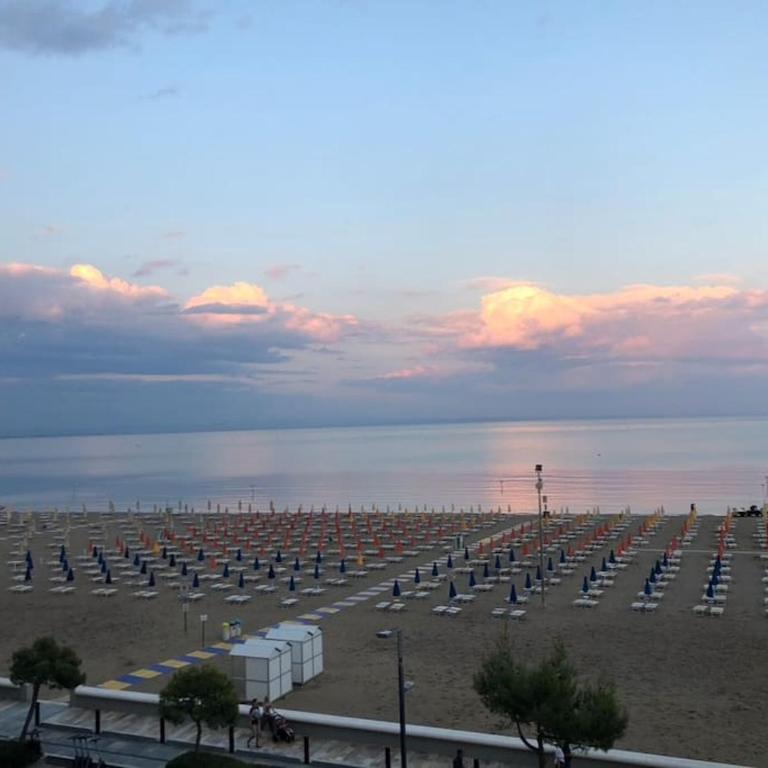 Scenografico fronte mare, 5 piano con terrazzo e P privato - Appartamento con 2 Camere da Letto - 19