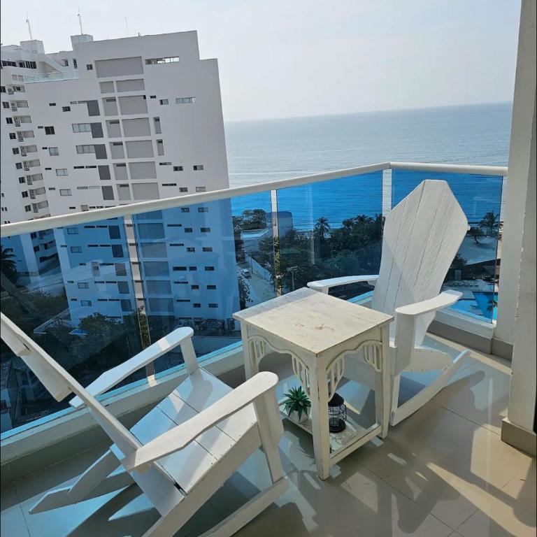 Apartamento con hermosa vista y frente a la playa - Two-Bedroom Apartment - 1