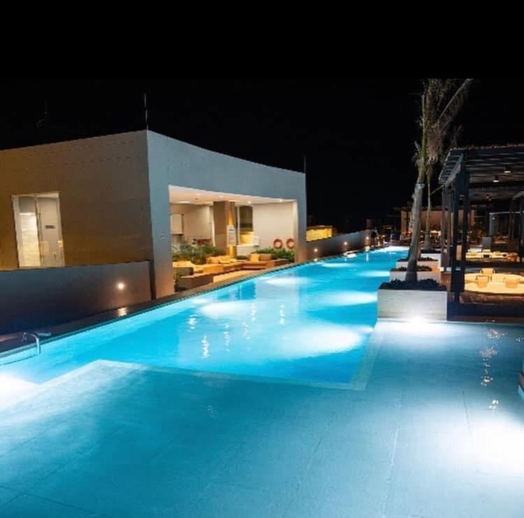 Apartamento con hermosa vista y frente a la playa - Two-Bedroom Apartment - 10