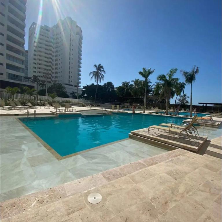 Apartamento con hermosa vista y frente a la playa - Two-Bedroom Apartment - 17