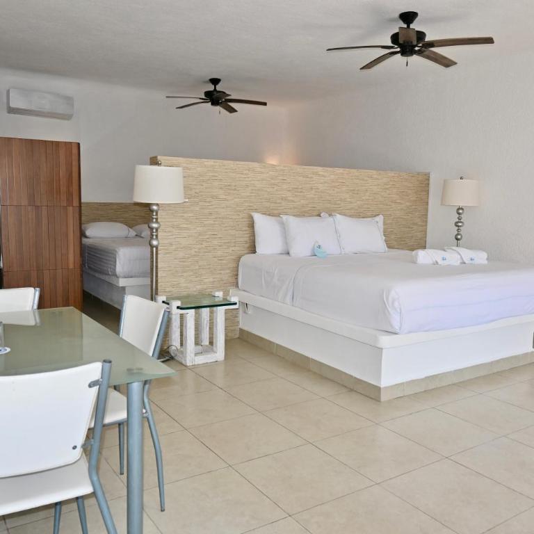 Pelicano Inn Playa del Carmen - Beachfront Hotel - Deluxe Family Suite - 9