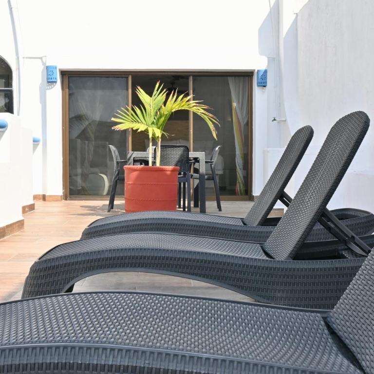 Pelicano Inn Playa del Carmen - Beachfront Hotel - Deluxe Family Suite - 13