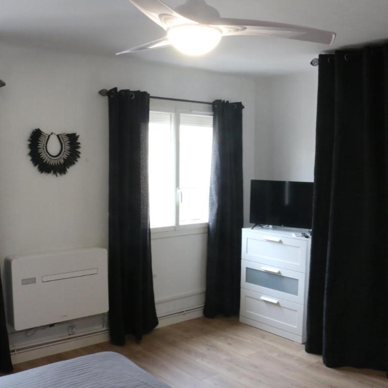 Grand meublé touristique centre-ville Béziers - Appartement 2 Chambres - 13