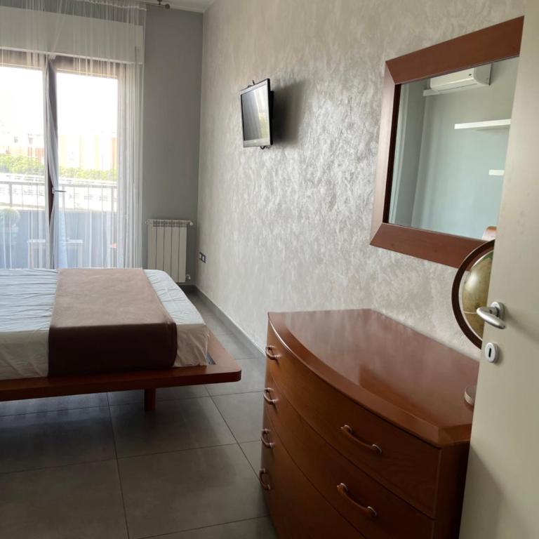 Sun-kissed seaside retreat: your Pescara getaway - Camera King con Balcone - 3